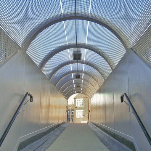 Piazza 25 Network Rail Newham screening security 01