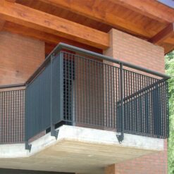 DemiQuattro 33 steel grating louvred balcony