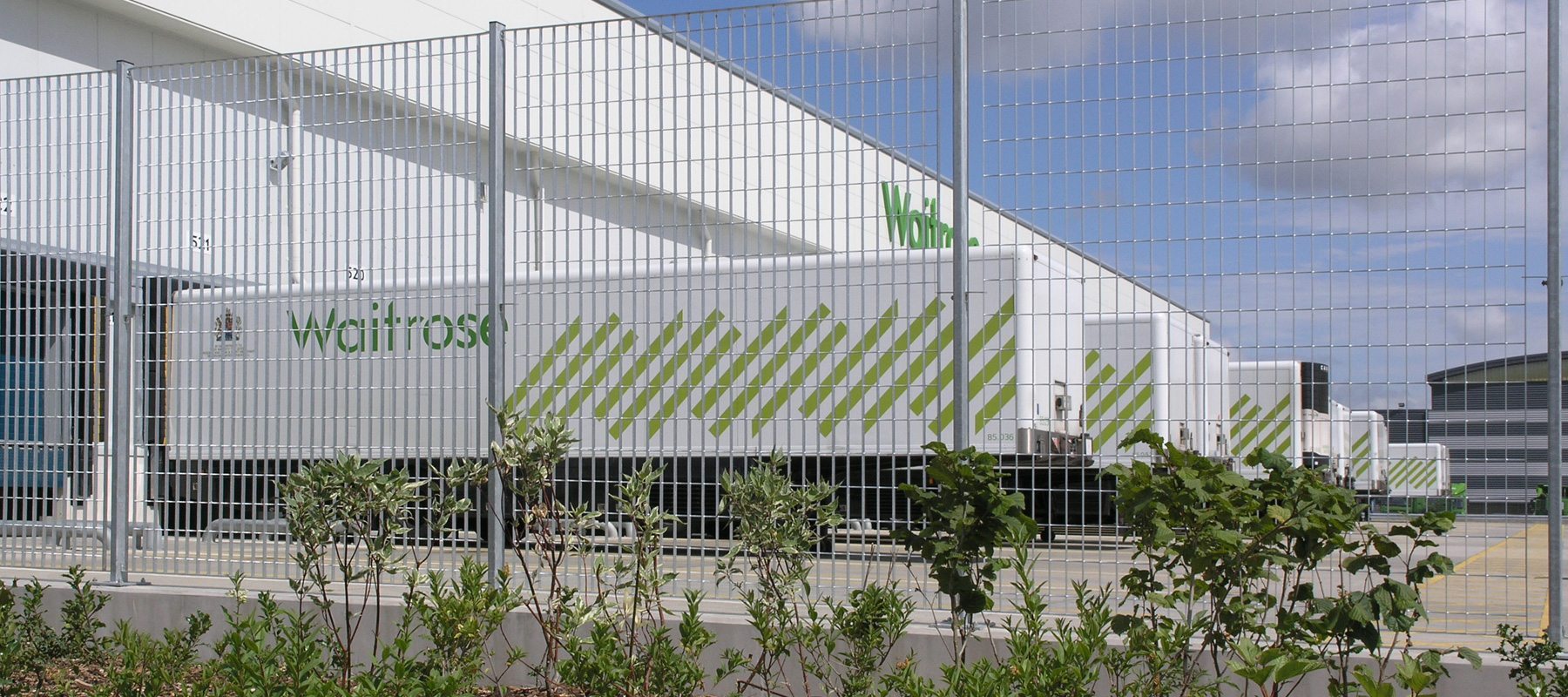 Roma 3 grating fence Waitrose distribution 2