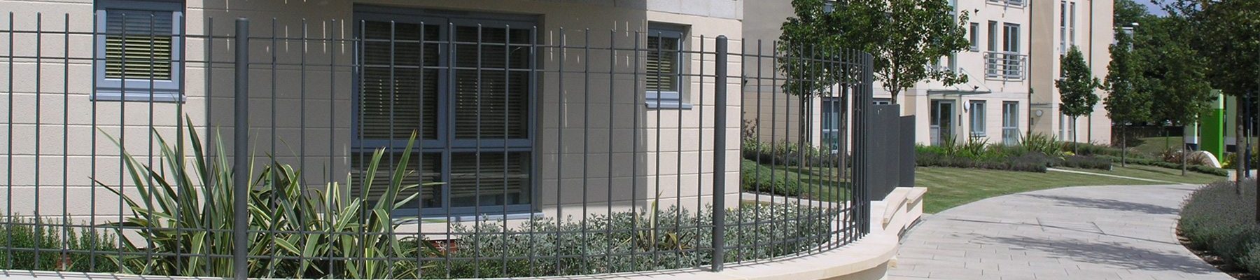 Banner Modena railing fences 01 Banner Modena railing fences 01