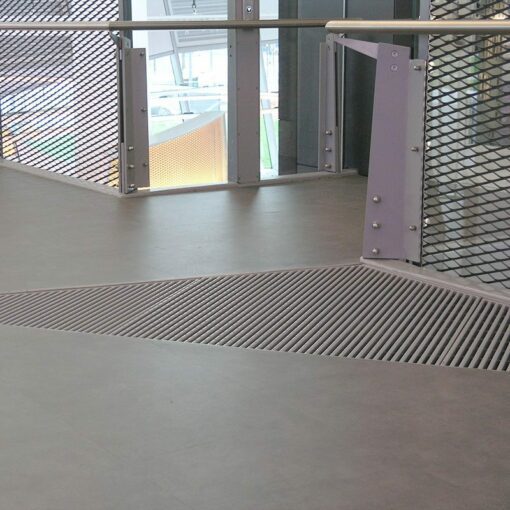 Barrot Pedestrial Grating The Crystal 02