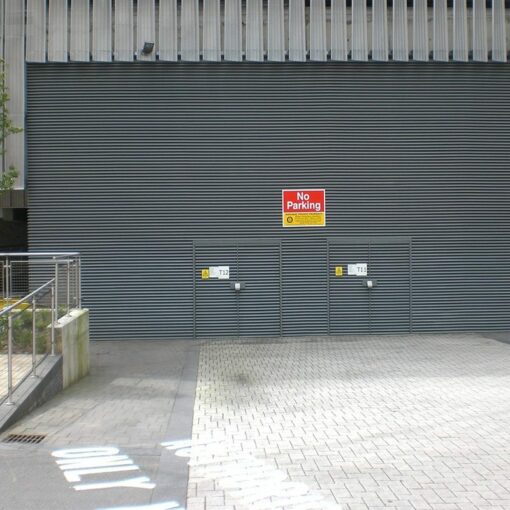 Louvred wall cladding