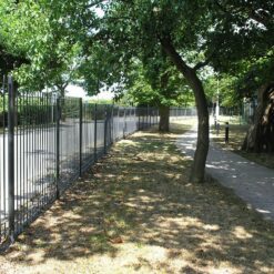 Modena bespoke railing Merton College 02