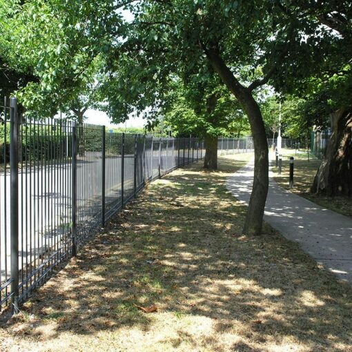 Modena bespoke railing Merton College 02