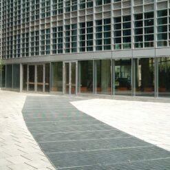 PL 22x66 floor grating It 06