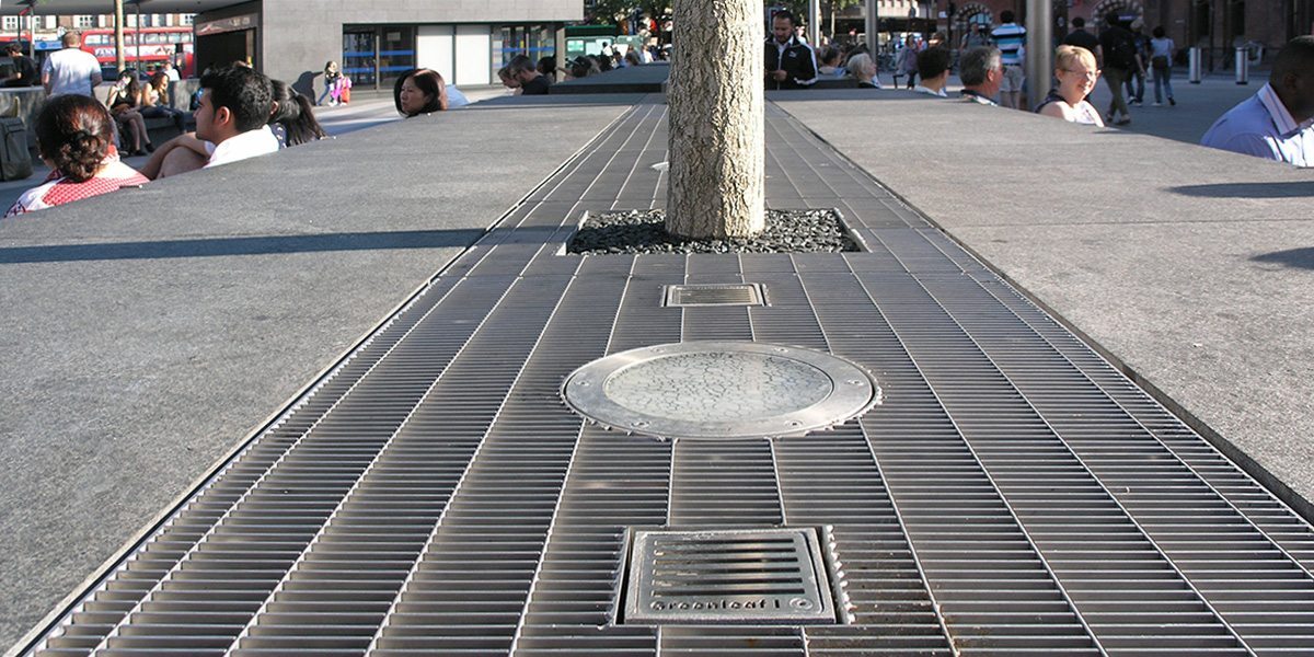 LF PLSS 11X66 stainless steel floor grating Kings Cross 5 LF PLSS 11X66 stainless steel floor grating Kings Cross 5