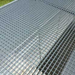 PL 33x33 40x2 general purpose floor grating sw4