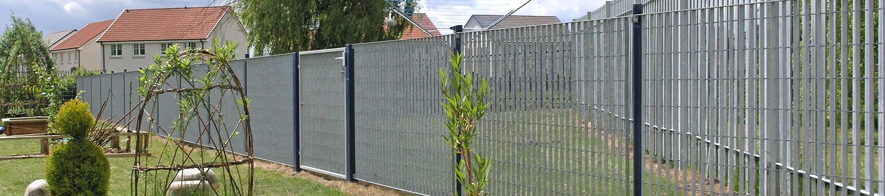 Roma 3 playground fencing Menstrie Primary School 2 banner Roma 3 playground fencing Menstrie Primary School 2 banner