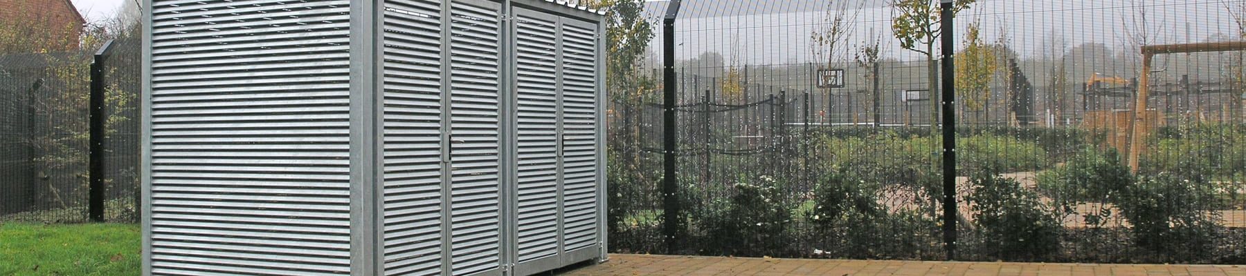 LF steel louvre ventilation panel secure bin store Italia 80 1banner LF steel louvre ventilation panel secure bin store Italia 80 1banner