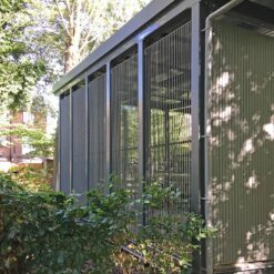 secure cycle shelter Italia 80V 8