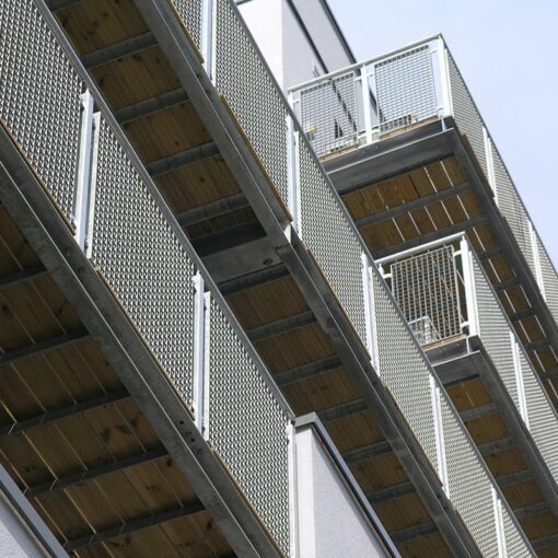 DemiQuattro 44 balcony balustrade High Road Ilford 16