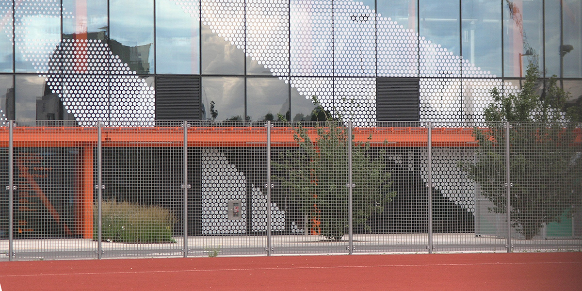 MUGA sports grating fence Gainsborough School Stratford news2 MUGA sports grating fence Gainsborough School Stratford news2