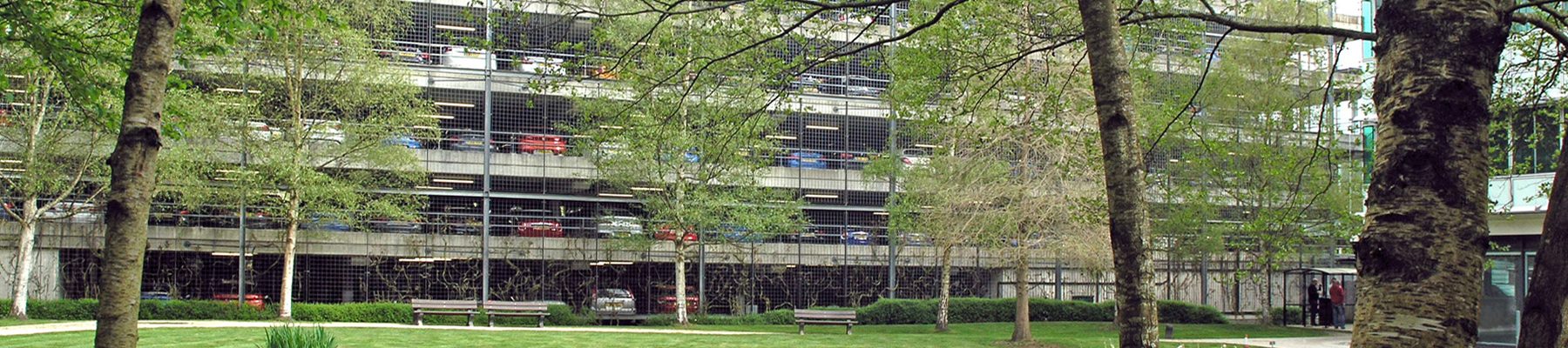 BMW UK Piazza 132 car park screen banner1 BMW UK Piazza 132 car park screen banner1