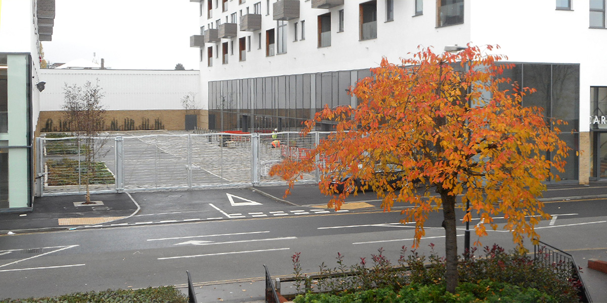 Roma 3 bespoke gate Colindale 1 news Roma 3 bespoke gate Colindale 1 news